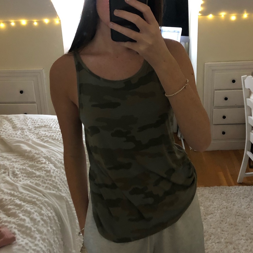 American Eagle camo tank top